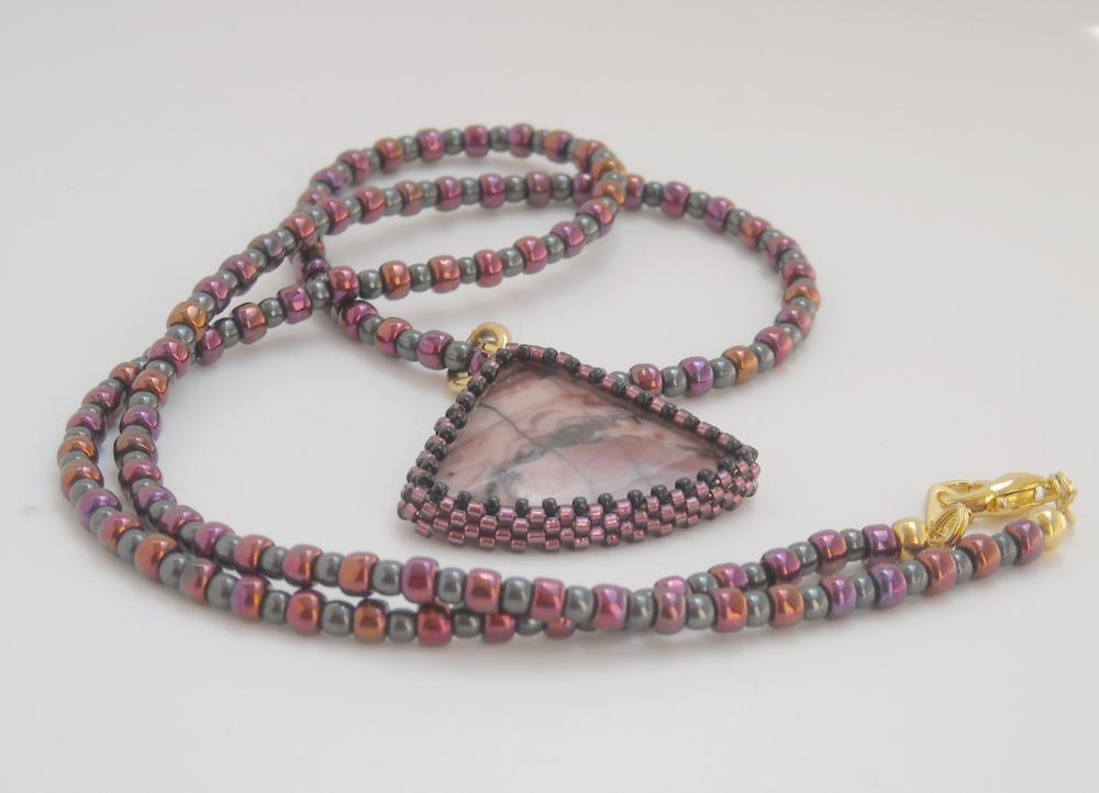 Cabochon Pendant Necklace Beaded Teardrop Stone